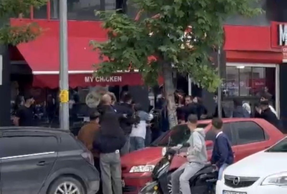 Eskişehir'de cadde ortasında kavga
