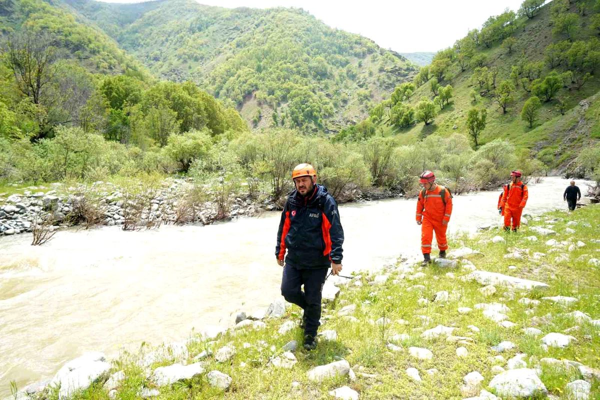 Gülsima Yıldız'ı arama çalışmaları 5'inci gününde de sürüyor