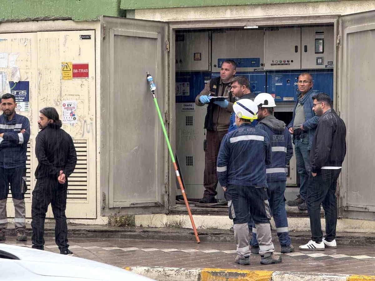 Iğdır'da trafoyu tamir eden işçi elektrik akımına kapıldı