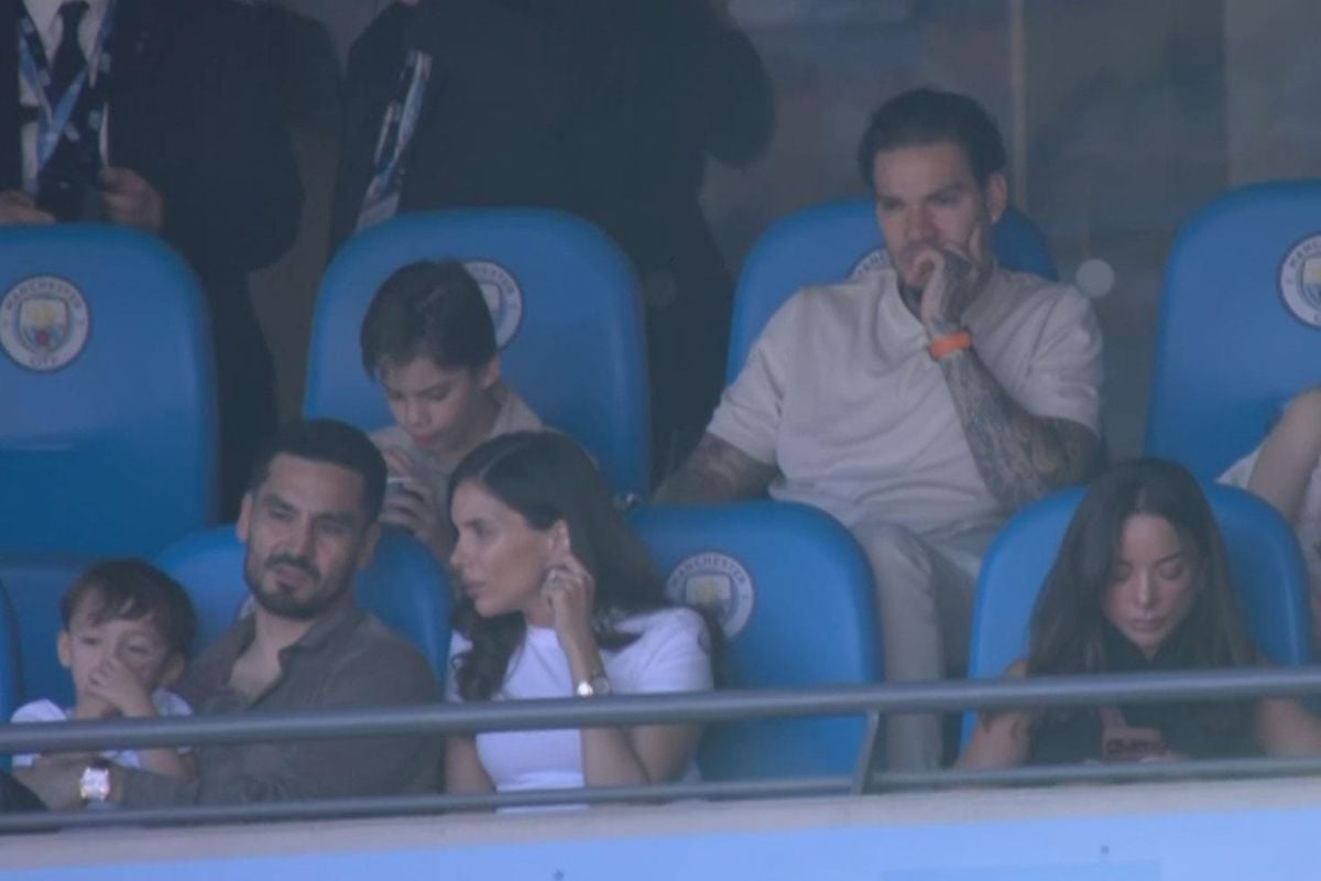 İlkay Gündoğan ve Ederson, Pep Guardiola'yı yalnız bırakmadı
