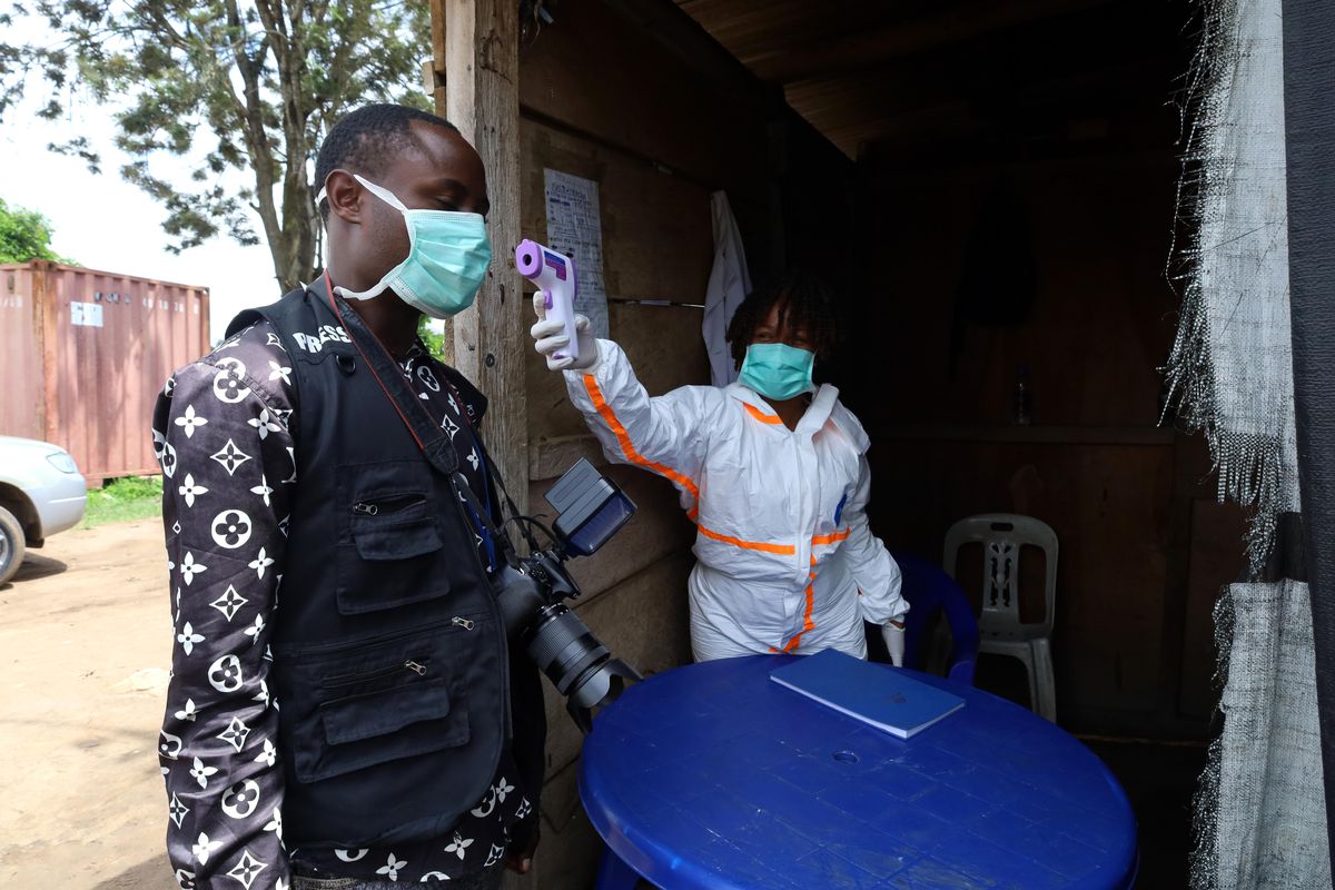 Kongo Demokratik Cumhuriyeti, Ebola Salgınının Yayıldığı Bunia'ya Yolcu Uçuşlarını Askıya Aldı