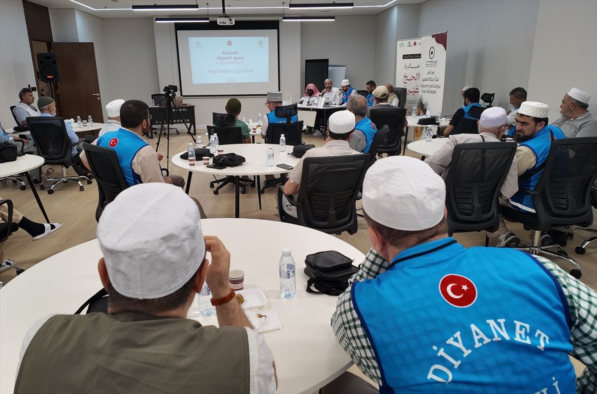 Mekke'de 'Kardeşlik Köprüleri Yarışması' düzenlendi
