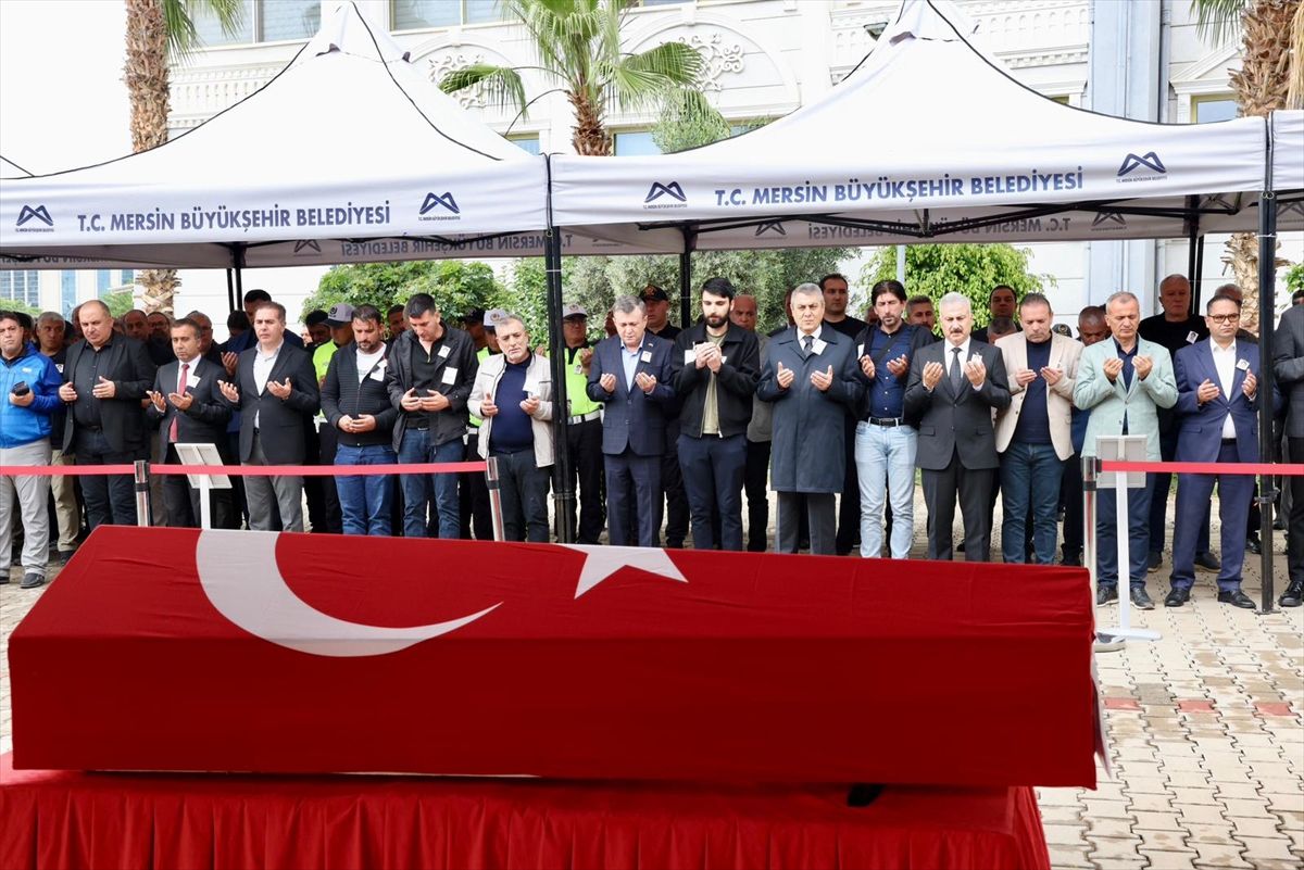 Mersin'de kalp krizi geçiren polis memuru hayatını kaybetti