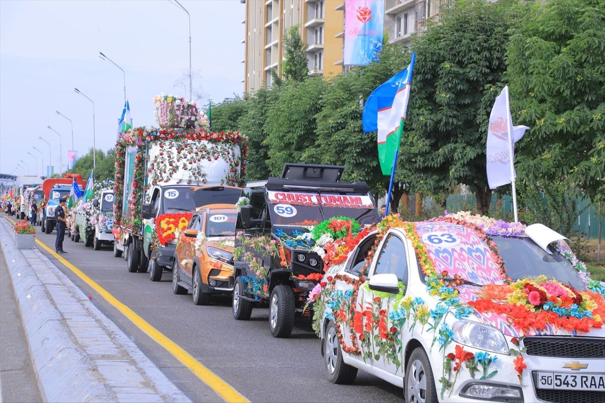 Namangan 65. Uluslararası Çiçek Festivali'ne ev sahipliği yapıyor