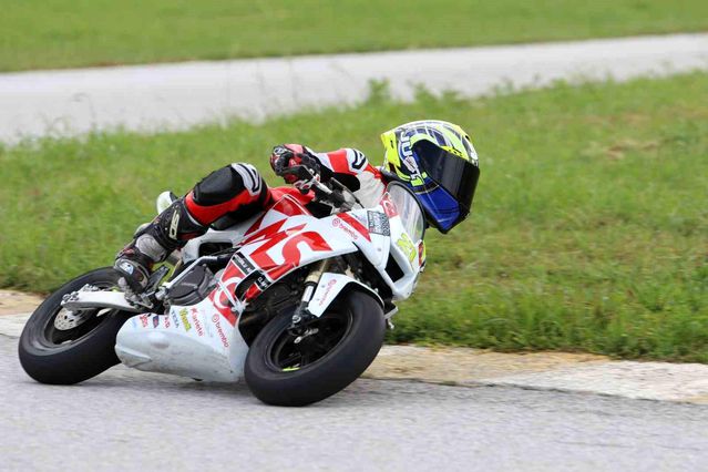 Türkiye Süpermoto Şampiyonası ve FIM MotoMini Türkiye Serisi'nde sezonun 2. ayağı Uşak'ta yapıldı