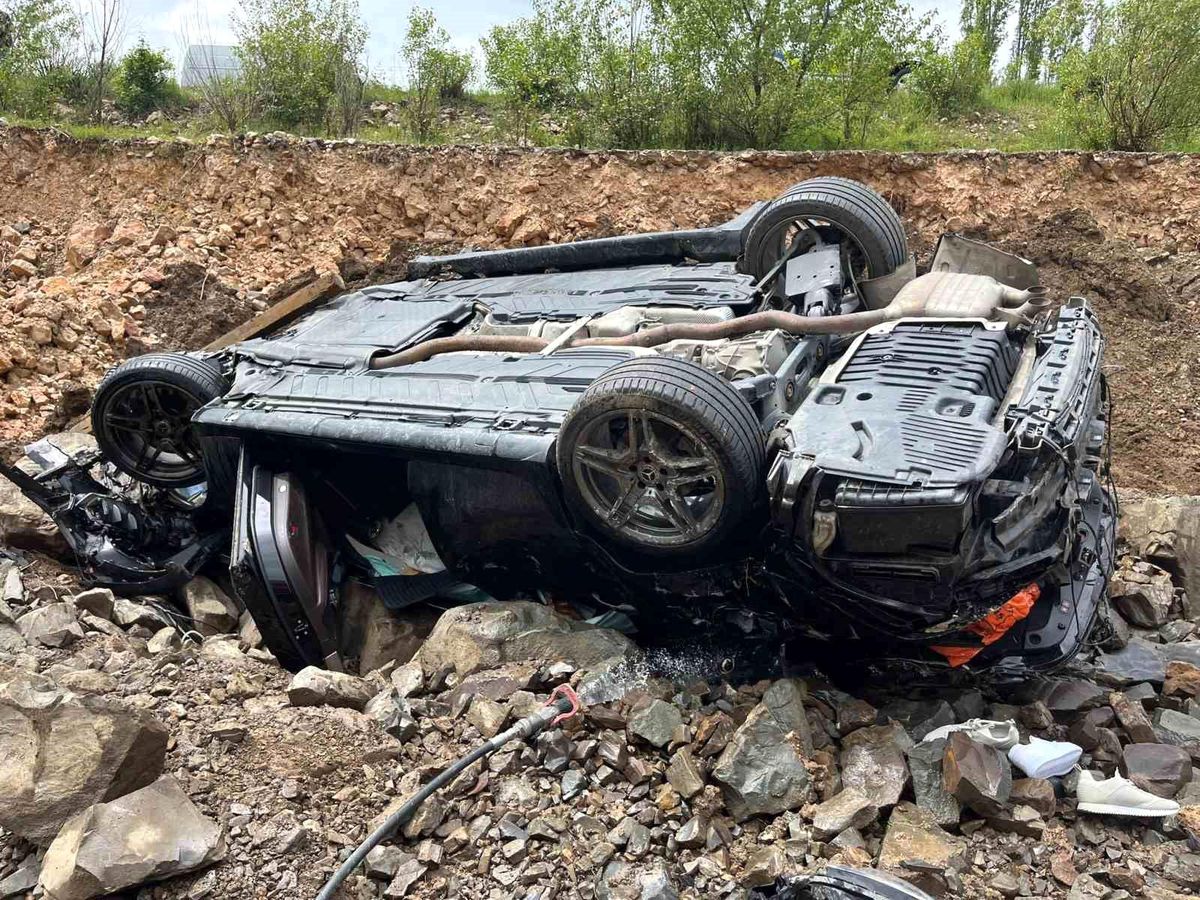 Yozgat'ta otomobil takla attı: 4 yaralı