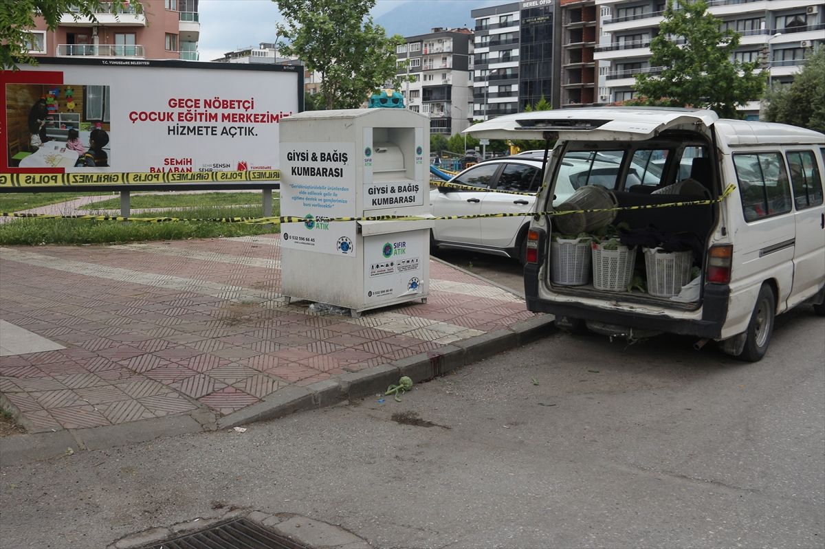 Yunusemre'de başını kaldırıma çarpan kişi yaralandı