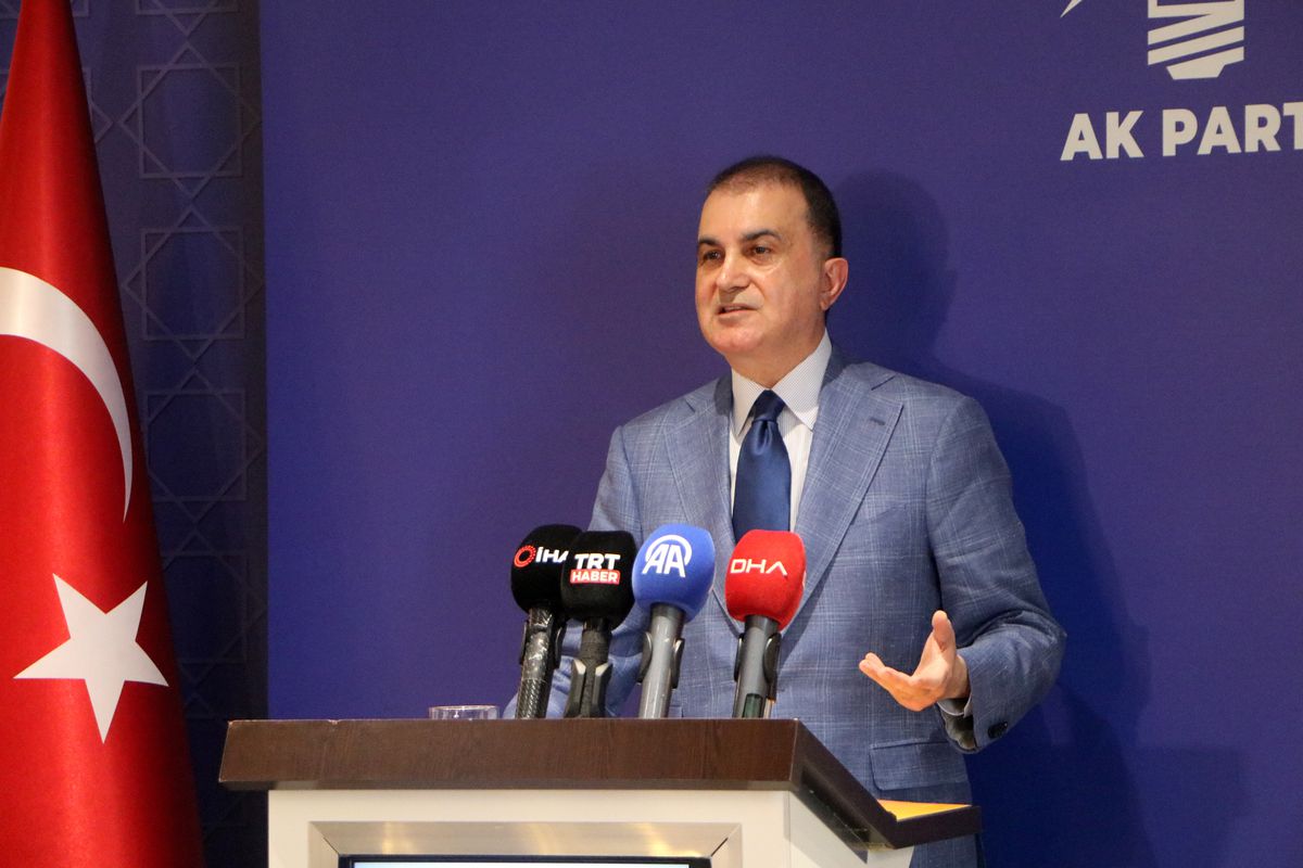 Ömer Çelik'ten Özgür Özel'e sert tepki: 'Cumhurbaşkanımız bizim kırmızı çizgimizdir'