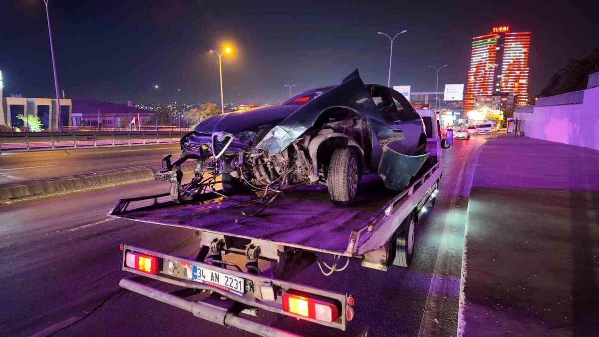 Avcılar'da alkollü sürücü kaza yaptı
