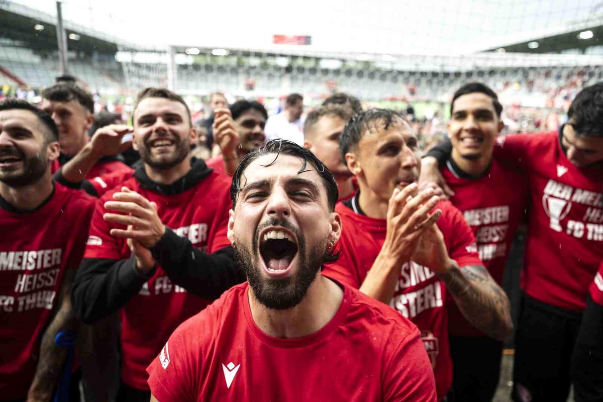 Avrupa futbolunda bu sezon on yıllarca süren şampiyonluk hasretleri bitti