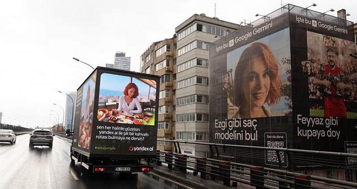 İstanbul'da yapay zekânın iki farklı yüzü billboardlara taşındı