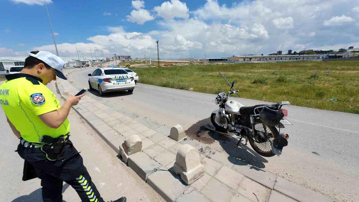 Karaman'da motosiklet kazası: 1 yaralı