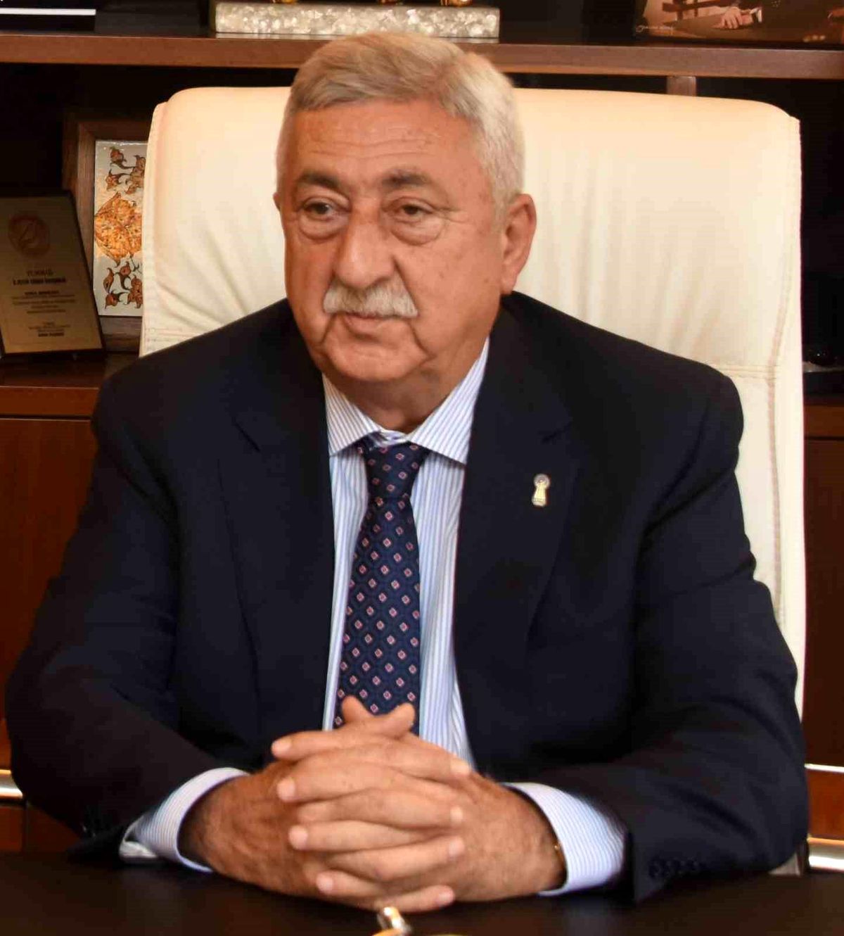 Palandöken: 'Bayramın bereketi paylaşmayla artar'