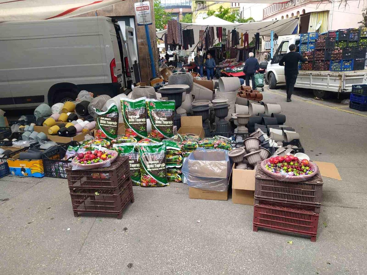 Semt pazarındaki 'göz hakkı' sepetleri yürekleri ısıttı
