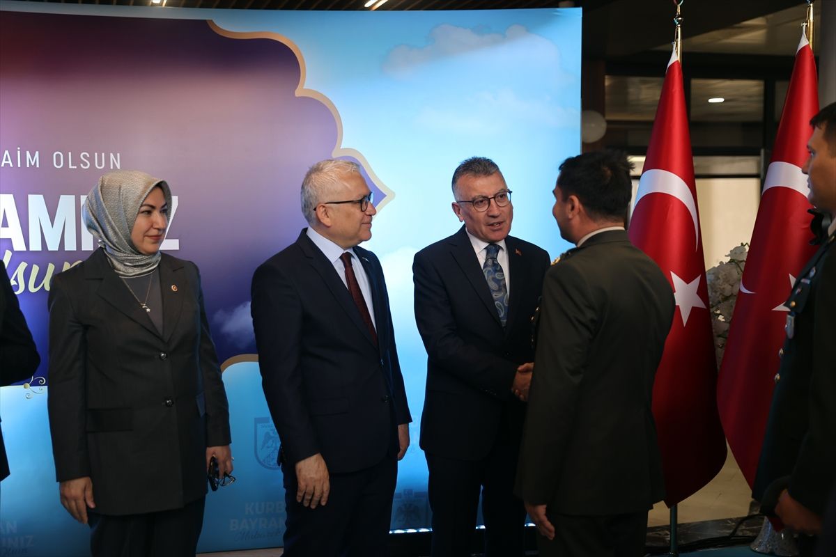TBMM AK Parti Grup Başkanı Güler, Sivas'ta bayramlaşma programında konuştu Açıklaması