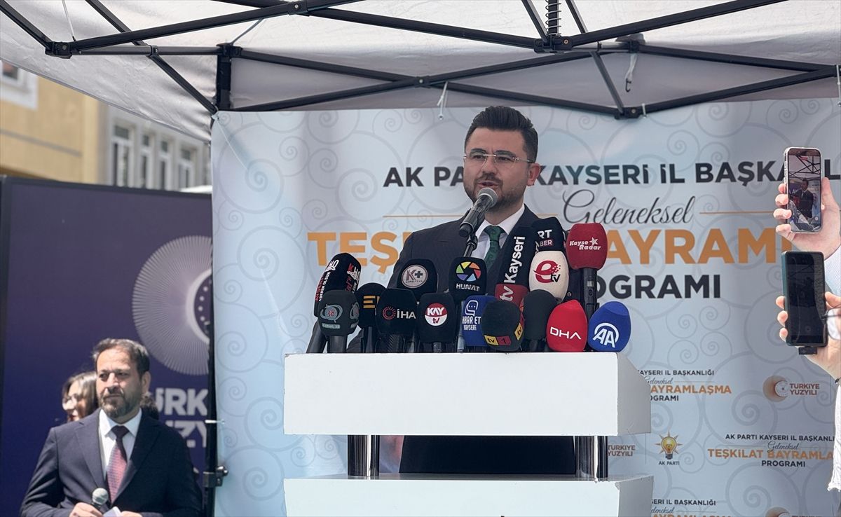 AK Parti Kayseri İl Başkanlığında bayramlaşma programı düzenlendi