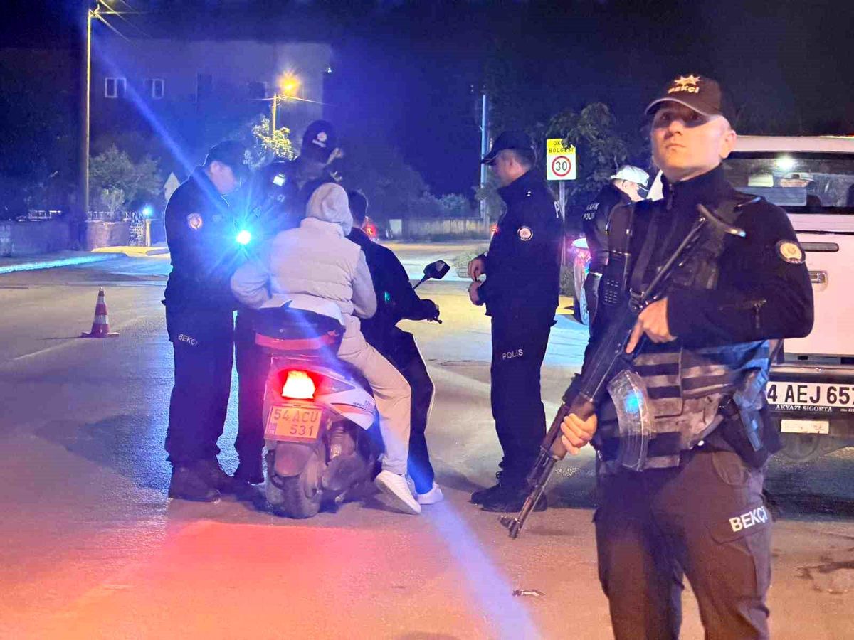 Akyazı'da polis ve bekçilerden bayram öncesi sıkı denetim