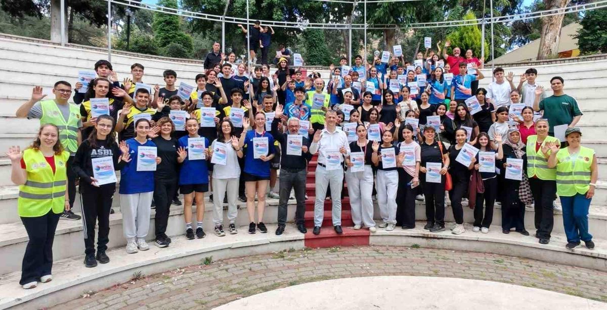Aydın'da oryantiring heyecanı Pınarbaşı'nda yaşandı