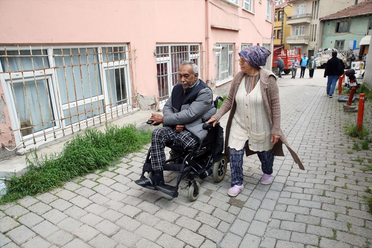 Bacağı ampute edilen 63 yaşındaki engelliye en anlamlı bayram hediyesi