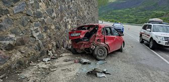 Bingöl'de iki ayrı trafik kazasında 4 kişi yaralandı