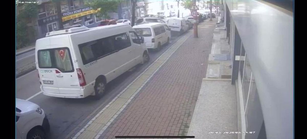 Bursa'da ortalık savaş alanına döndü: 6 araca çarptı takla atarak durabildi