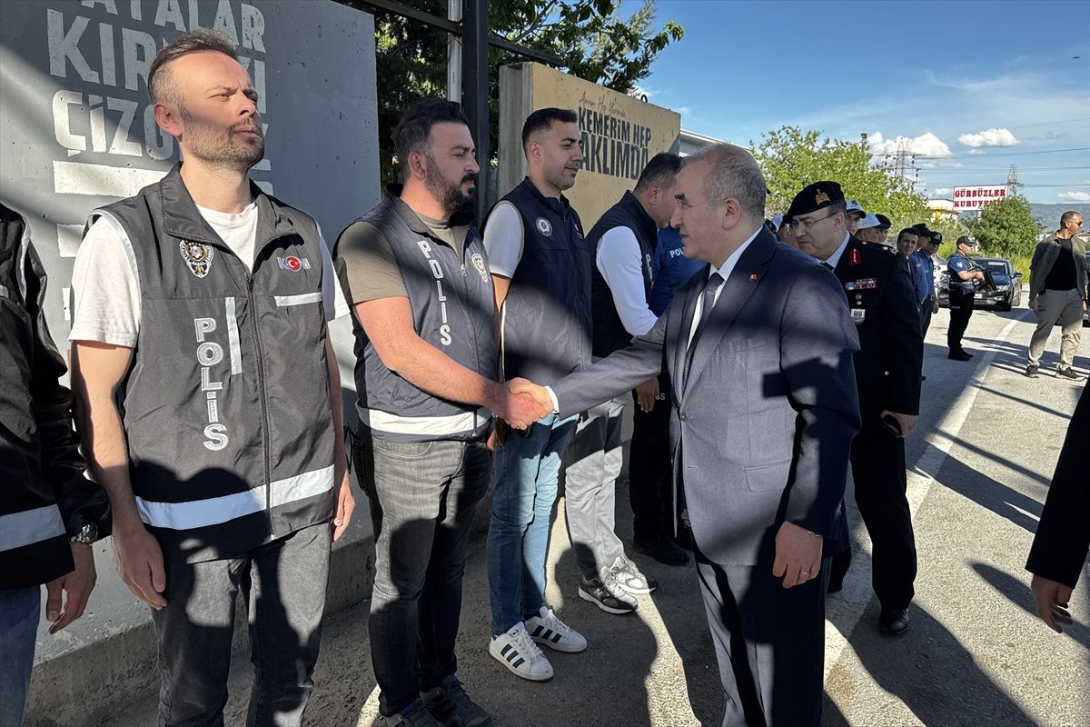 Vali Hatipoğlu güvenlik güçlerinin bayramını kutladı