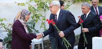 Hatay'da bayram arifesinde şehitliğe ziyaret