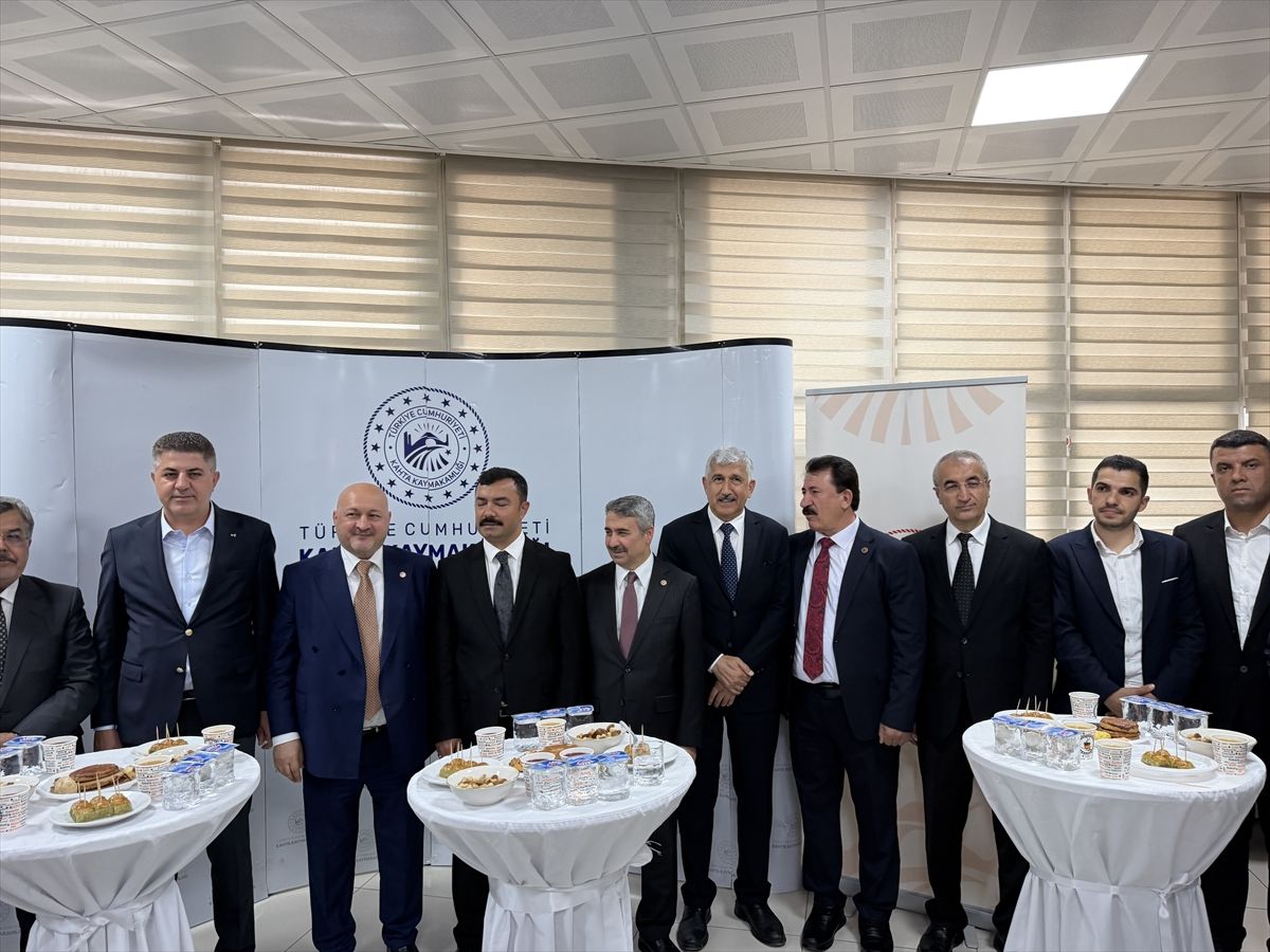 Kahta'da bayramlaşma töreni düzenlendi