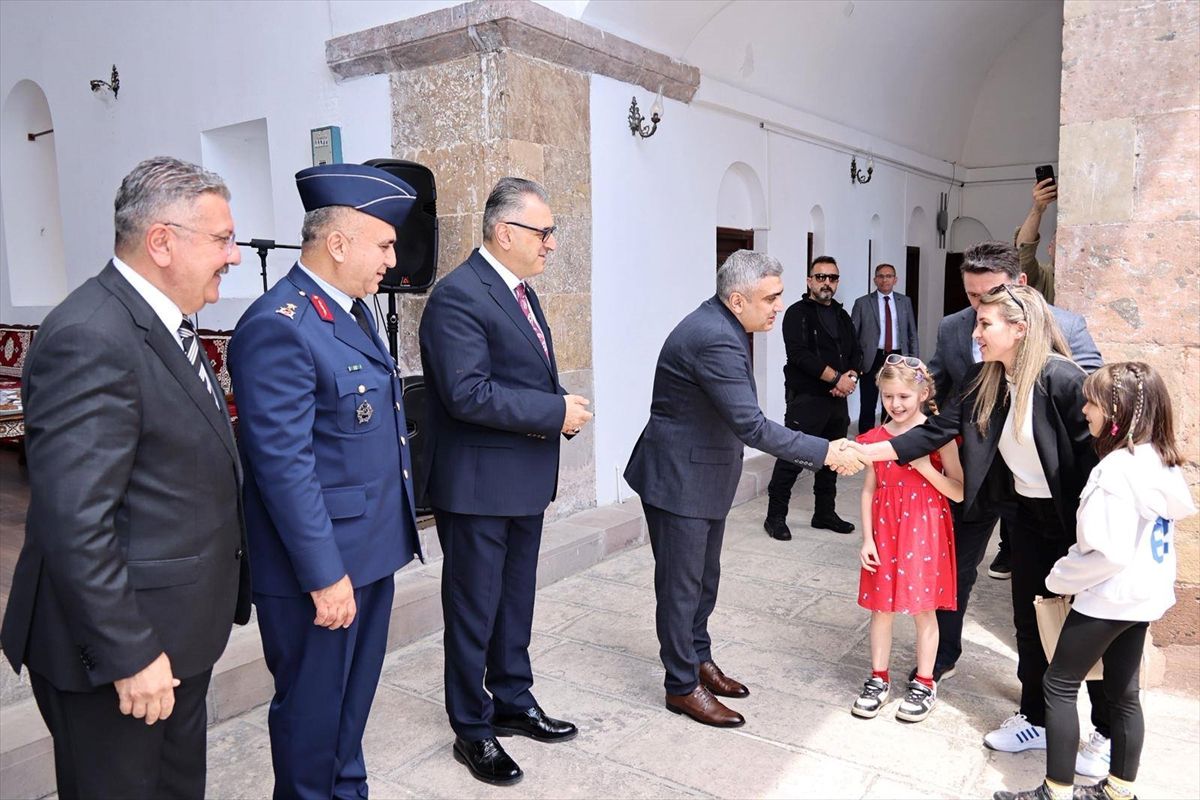 Merzifon'da Kurban Bayramı bayramlaşması
