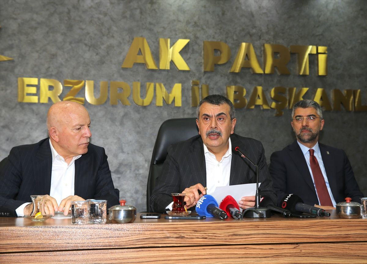 Milli Eğitim Bakanı Tekin, AK Parti Erzurum İl Başkanlığı ziyaretinde konuştu Açıklaması