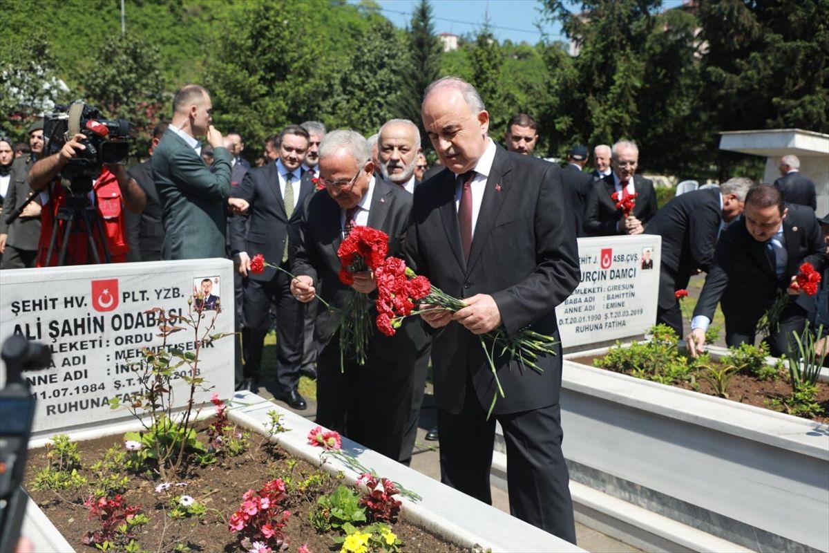 Ordu ve Artvin’de şehitliklere bayram ziyareti