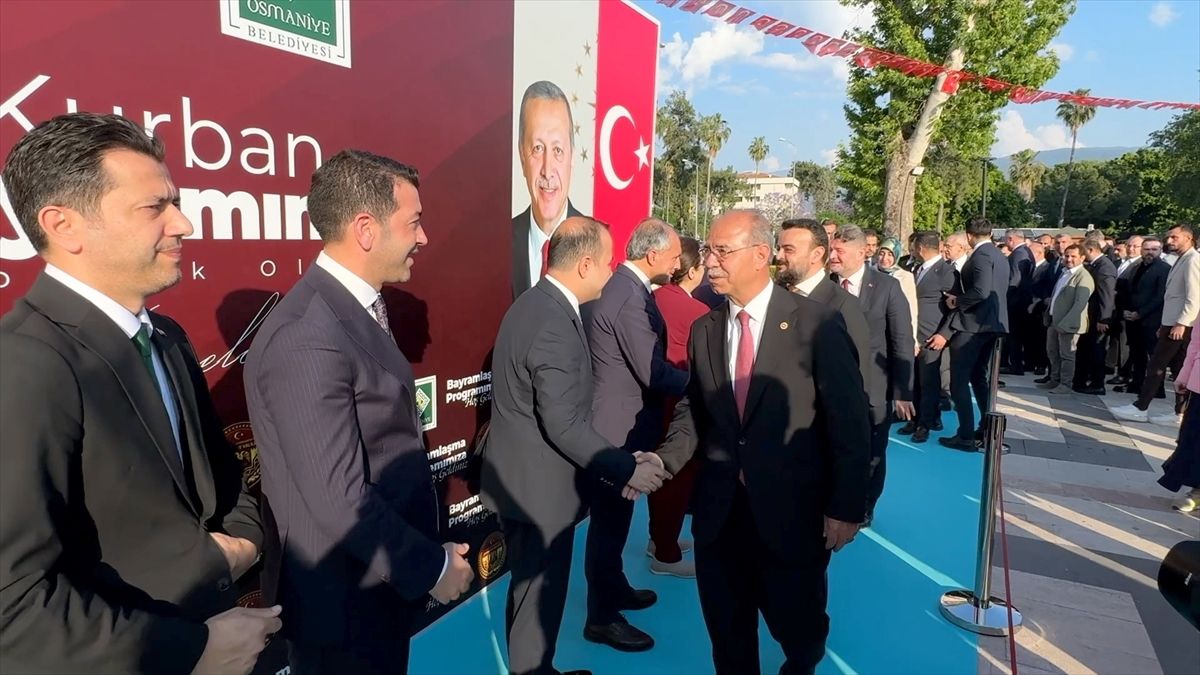 Osmaniye'de bayramlaşma programı düzenlendi