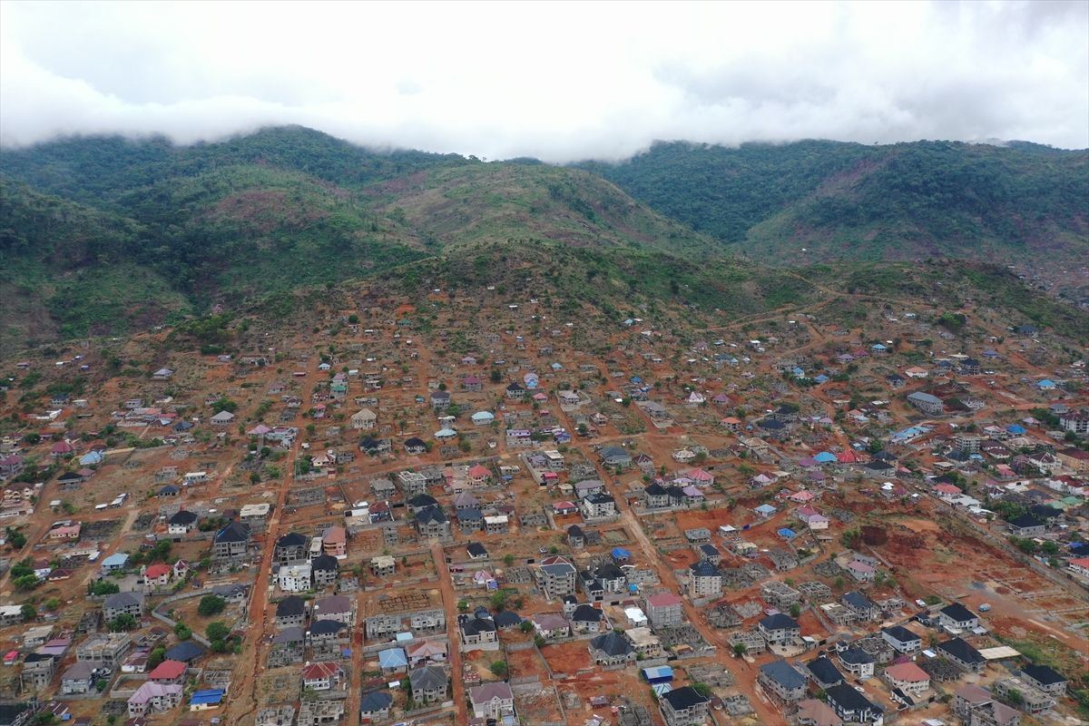 TDV görevlileri, Sierra Leone'de ihtiyaç sahiplerine kurban eti ulaştıracak