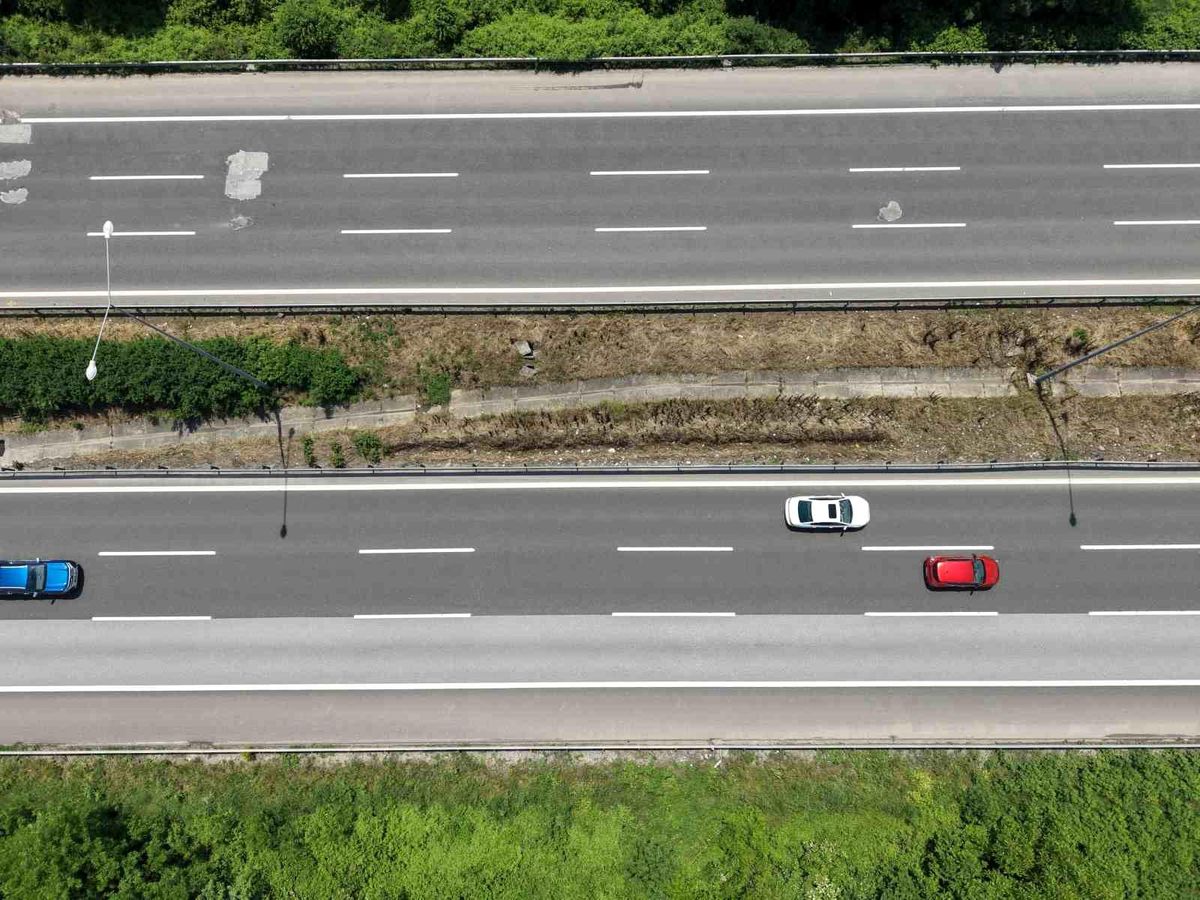 TEM'in Düzce geçişinde arefe günü trafik akıcı ilerliyor