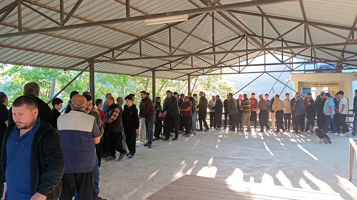 Adana'da köylerde asırlık bayramlaşma geleneği