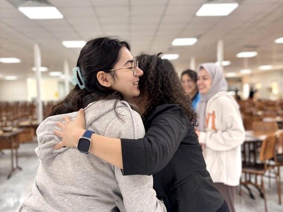 Ailelerinden uzaktaki öğrenciler bayram coşkusunu yurtlarda yaşadı