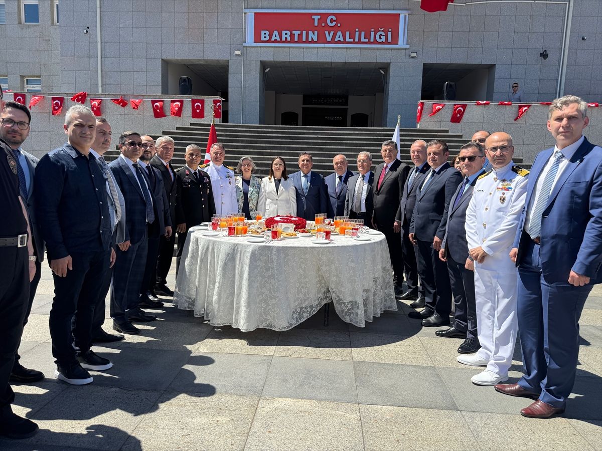 Bartın'da bayramlaşma programları düzenlendi