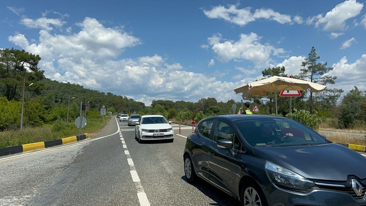 Marmaris ve Datça'ya 40 bin araç giriş yaptı