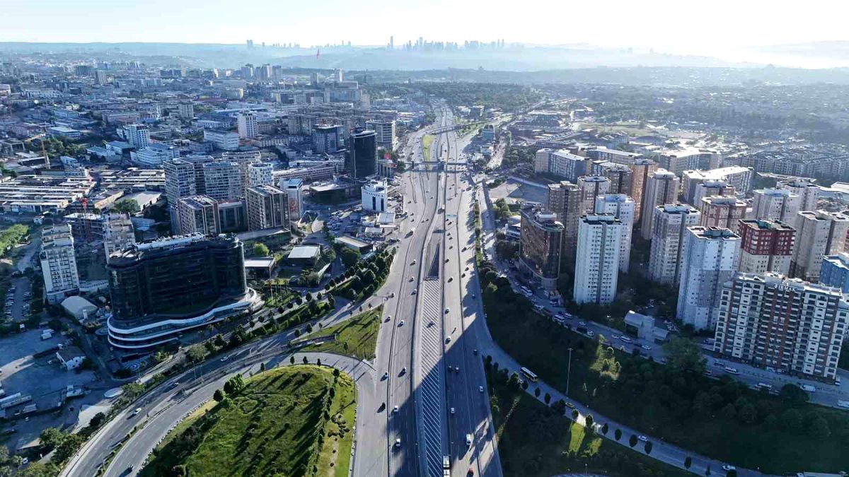 Bayramın ilk günü yollar boş kaldı