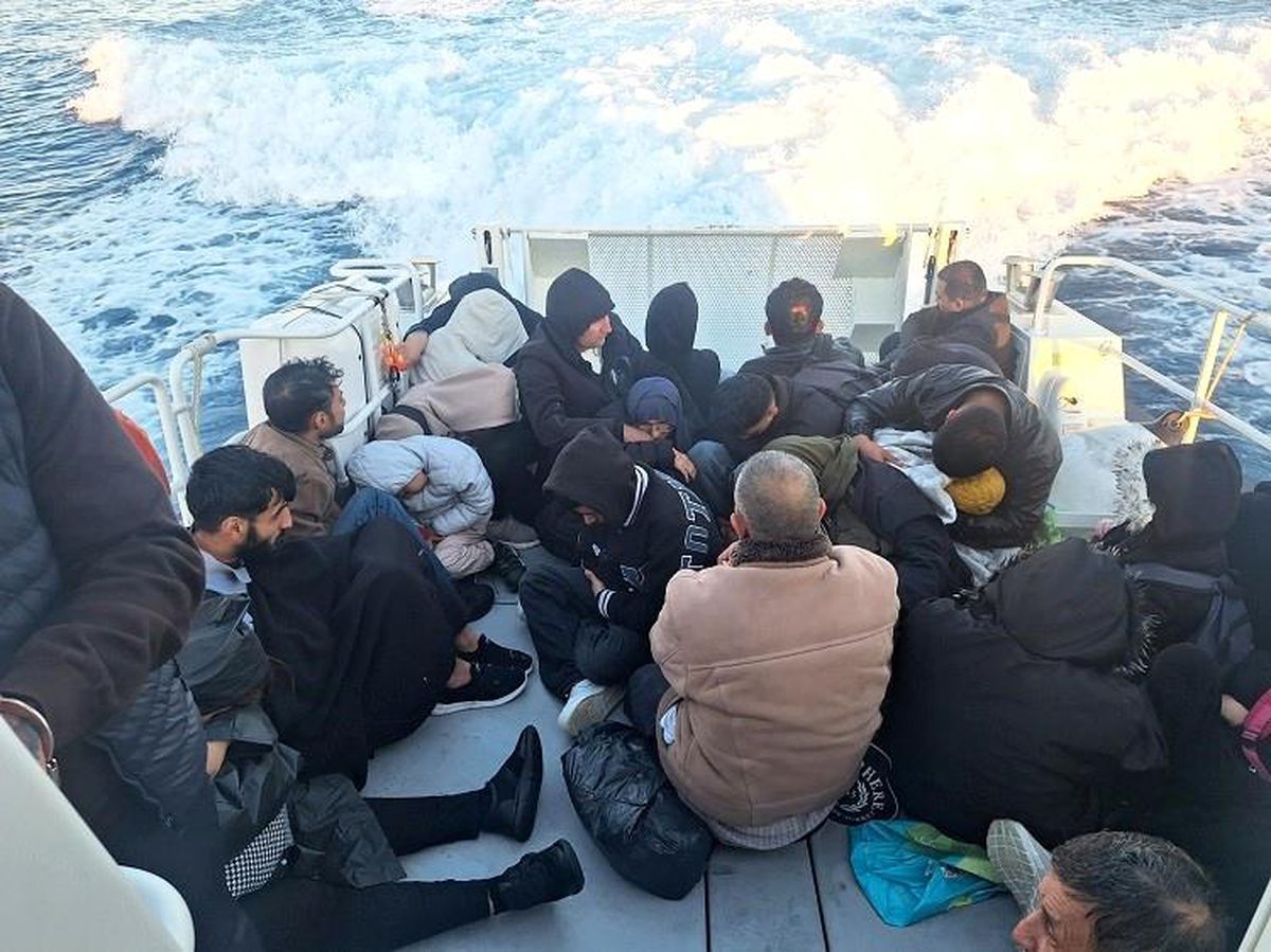 Çanakkale'de mobil radarın tespit ettiği 31 kaçak göçmen yakalandı