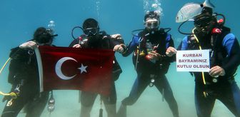 Fethiye'de dalgıçlar Kurban Bayramı'nı deniz dibinde kutladı