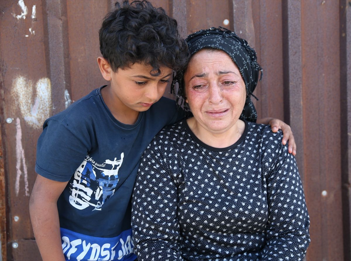 Hatay'da sağanakta çöken evde çocuklarından 1'i ölen 2'si yaralanan anne bayrama buruk girdi
