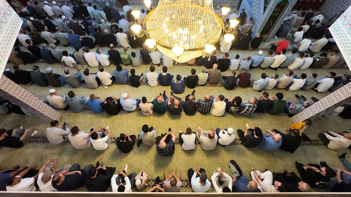 Hollanda'da Kurban Bayramı namazı kılındı