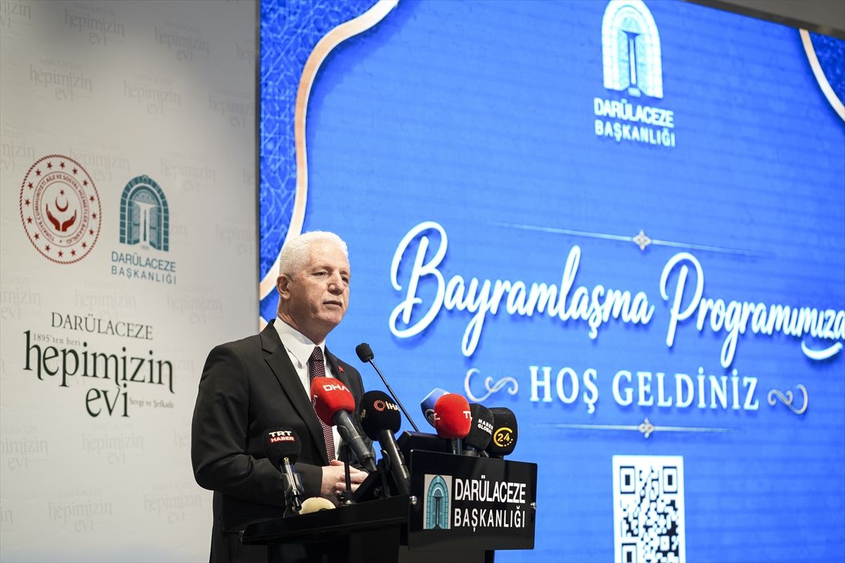 Vali Gül, Darülaceze sakinleriyle bayramlaştı