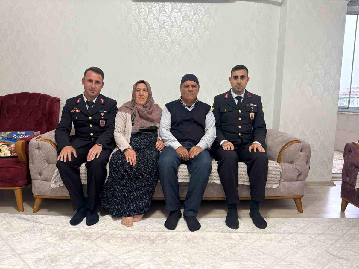 Gaziantep Jandarmasından Şehit Aileleri ve Gazilere Bayram Ziyareti