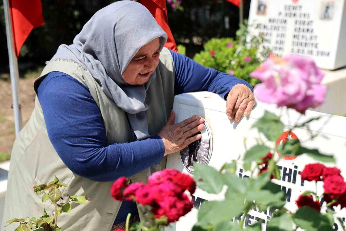 Adana'da şehit ailelerinin buruk bayramı: 'Bayram bize yok'