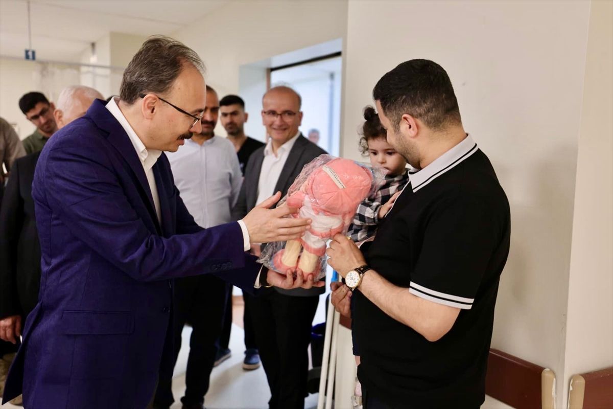 Siirt Valisi Kızılkaya'dan görev başındaki personele bayram ziyareti