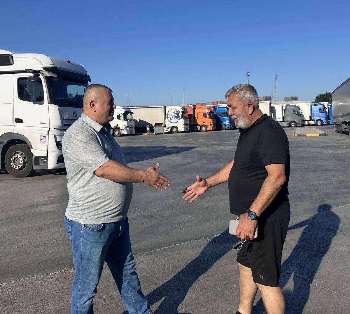 TIR şoförleri bayrama ailelerinden uzakta girdi