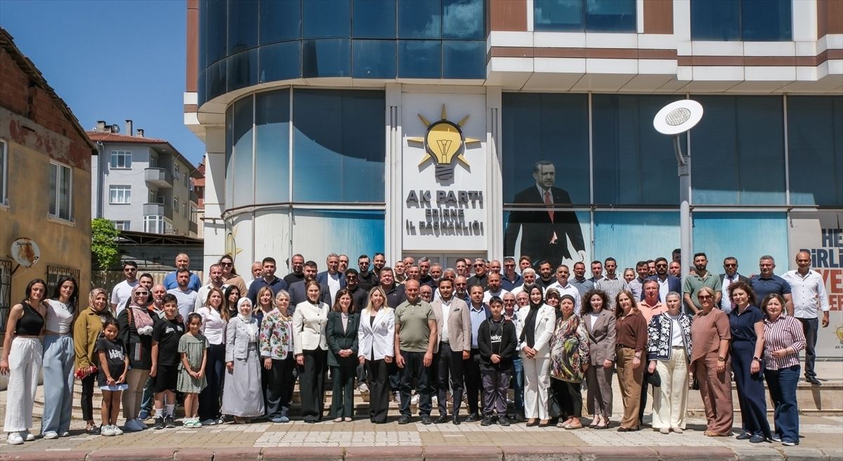 AK Parti Edirne İl Başkanlığında bayramlaşma programı düzenlendi