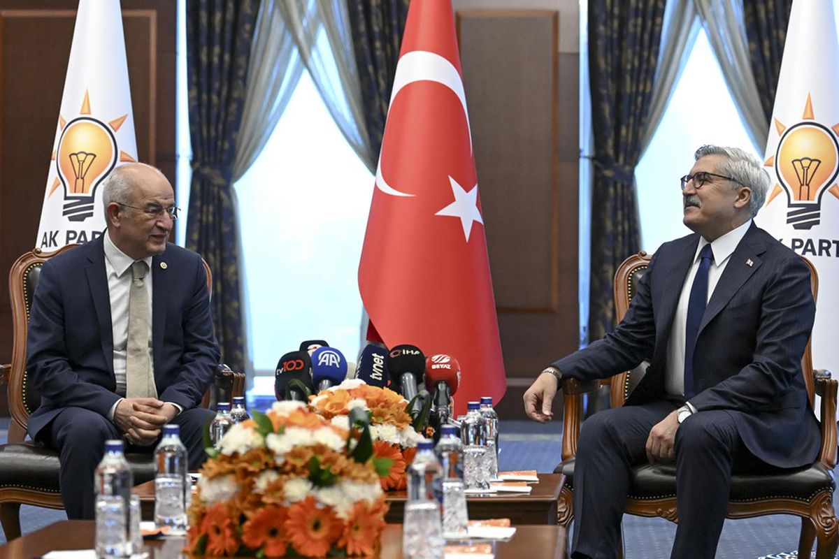 AK Parti ve CHP 3 bayram sonra ilk kez bayramlaştı